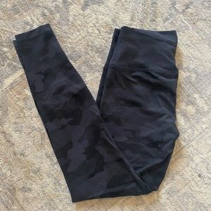 Black camp Lululemon leggings